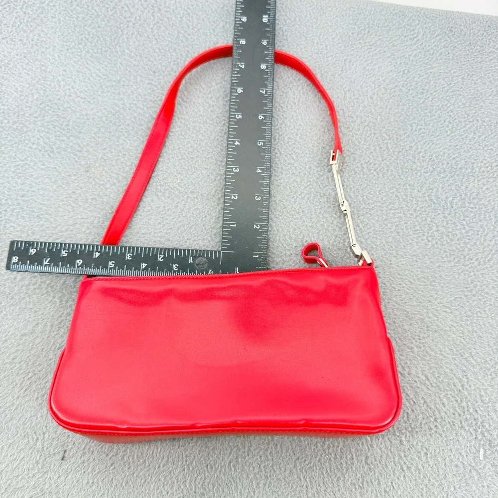 Vintage Y2K Red Faux Leather Baguette Shoulder Bag Silver Hardware Zip Top Purse